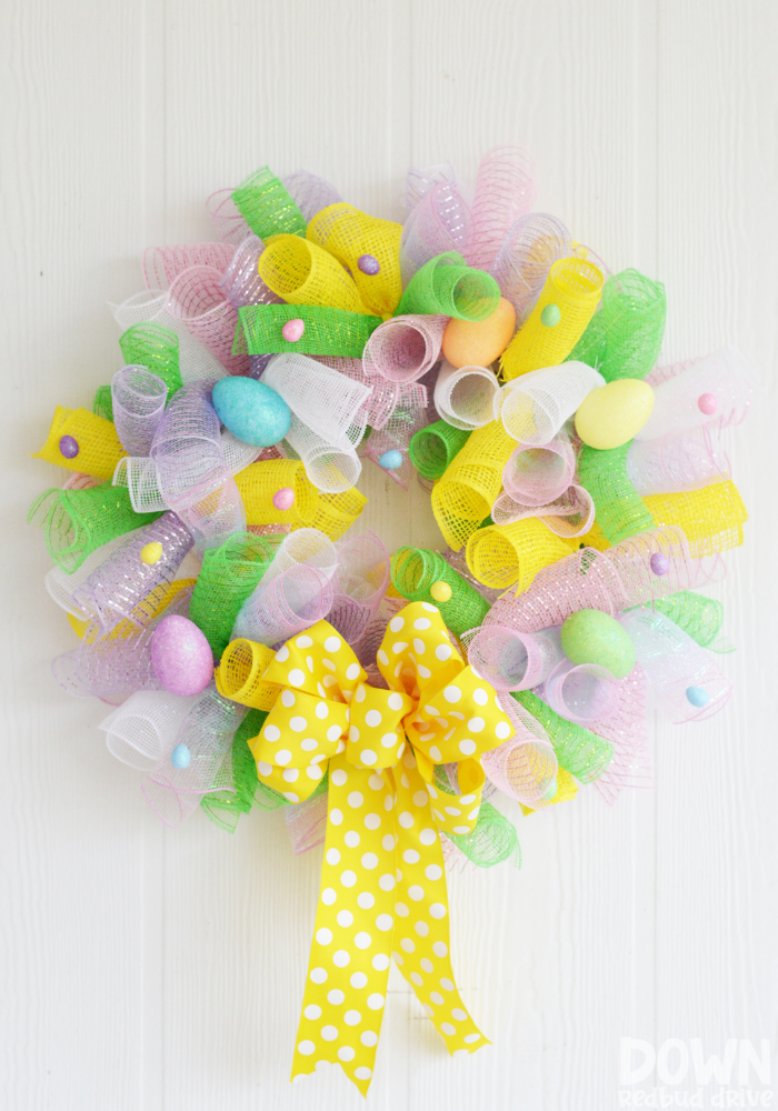 diy-easter-deco-mesh-wreath-main-tall