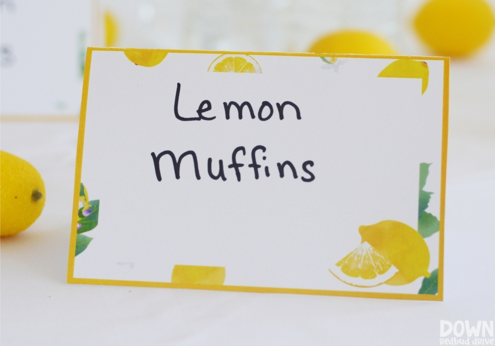 diy-lemon-baby-shower-lemon-muffins-sign Close up of the DIY Lemon Baby Shower food cards.