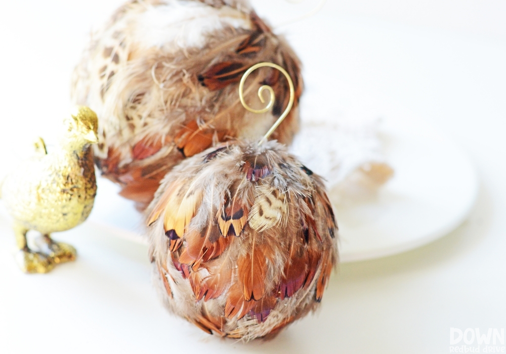feather-ornament-diy-wide-6 The finished feather ornament DIY.